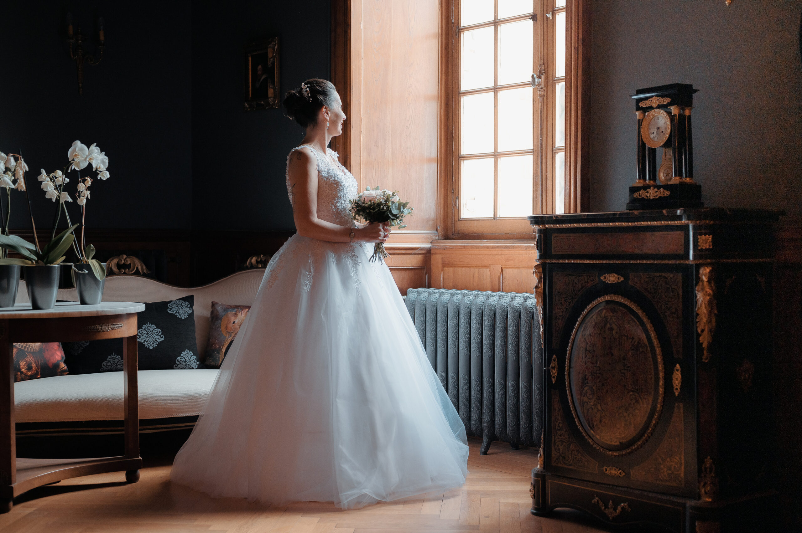 Préparatifs de la mariée Alexandra au Château de Champ Renard, Blacé, Beaujolais