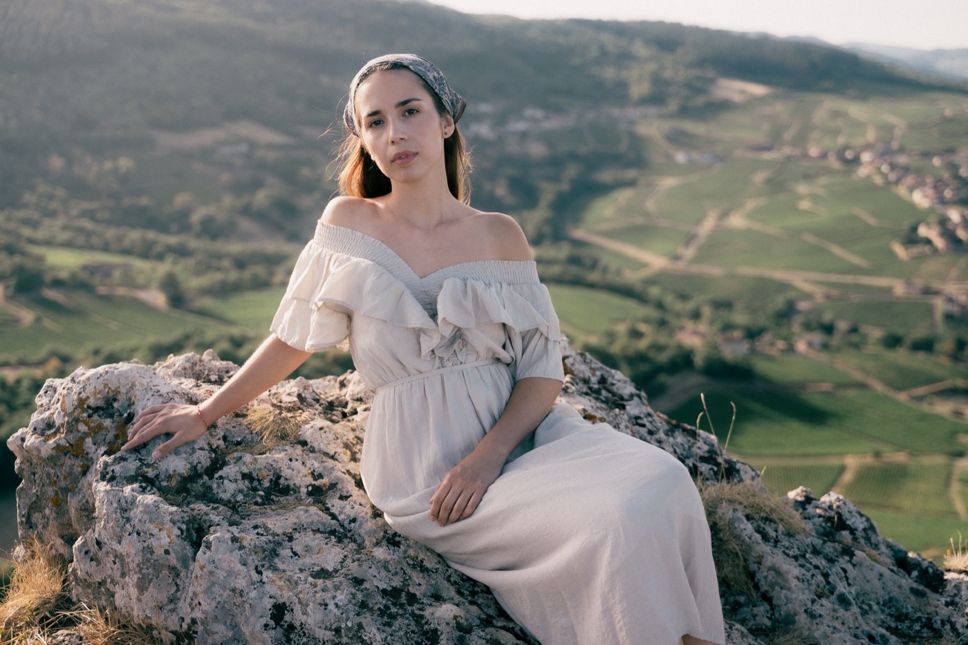 Portrait de femme dans les vignes, Beaujolais, Kaïto Rimbaud photographe
